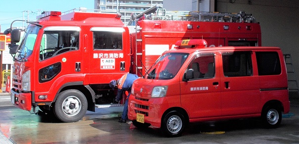 ����s����h�����h������