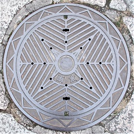 斑鳩町マンホール