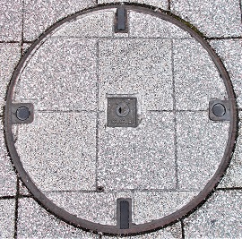 ���m�������a