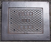 �\������C��