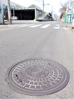 �L���s������