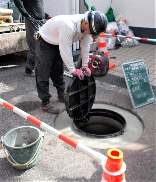 神戸市マンホール