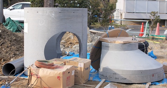 マンホール埋設工事