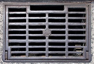 ���{���a