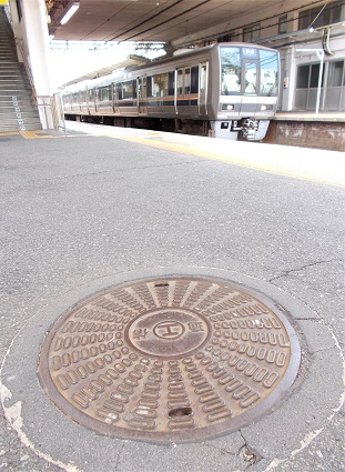 国鉄マンホール