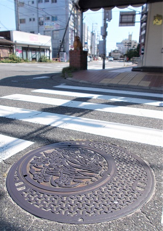 洲本市マンホール
