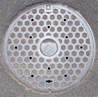 津名町マンホール