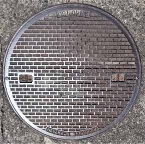 津名町マンホール