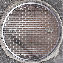 津名町マンホール