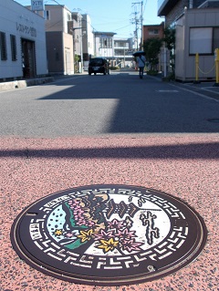 斑鳩町マンホール