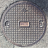 斑鳩町マンホール