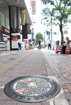 岡山市岡山青年会議所 うらじゃ振興会マンホール