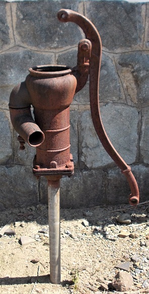 豊郷町手押しポンプ