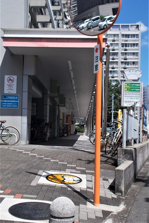 �t�q�s�s�@�\�}���z�[��