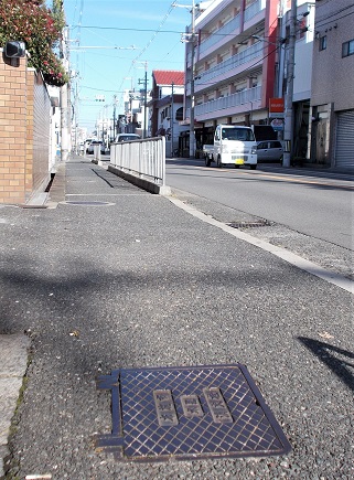 �z�{�s���ΐ�