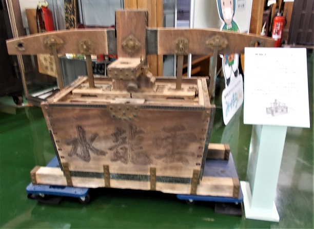 ���{���_����