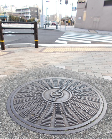 三菱重工業マンホール