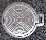 �z�{�s������