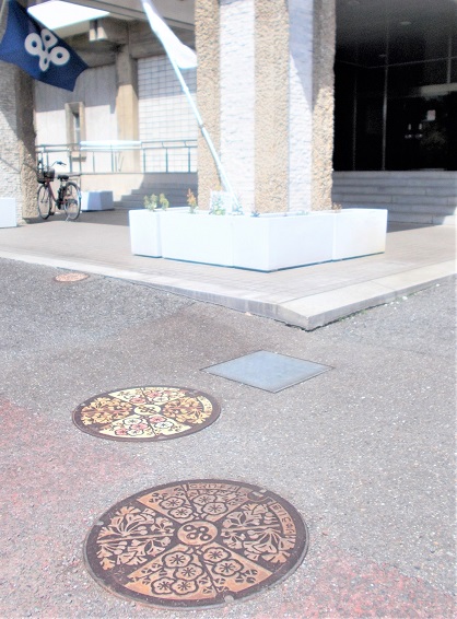 ���{�}���z�[��