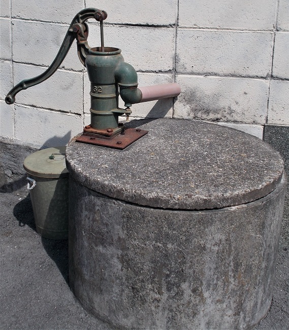 �L���s�̐���