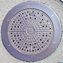 城陽市マンホール
