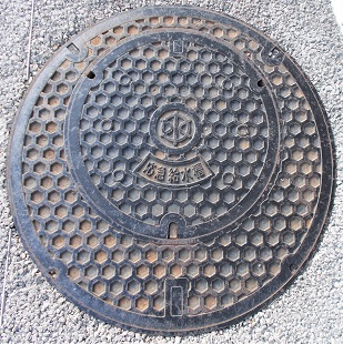 ���s�s���}������