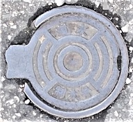 �L���s������