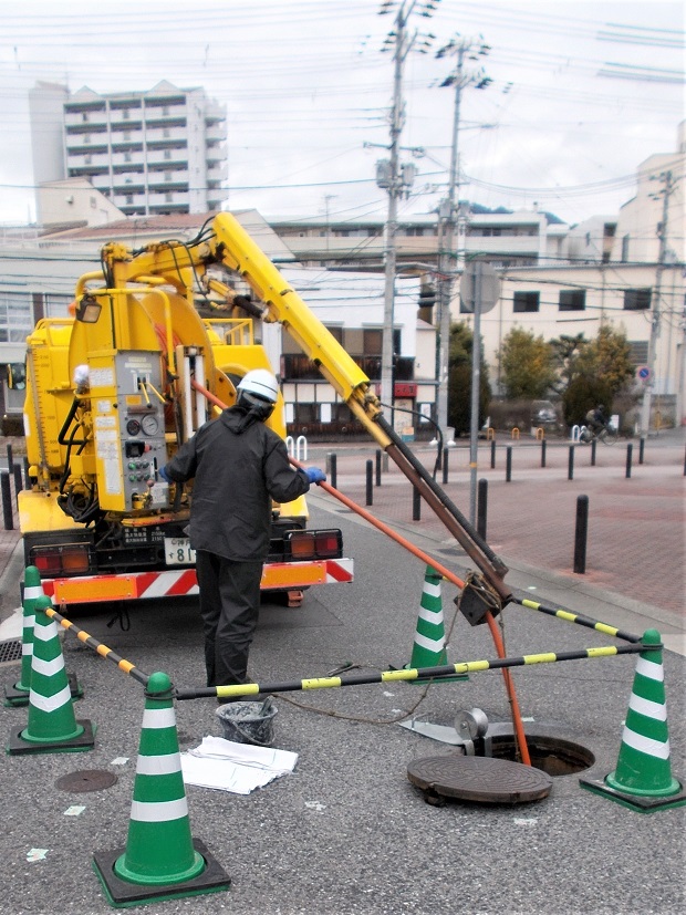 神戸市マンホール工事