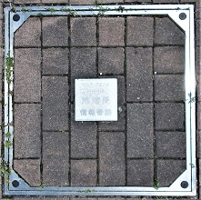 ���s�`�p�ǃ}���z�[��