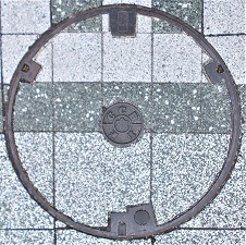 ���s�{�����a