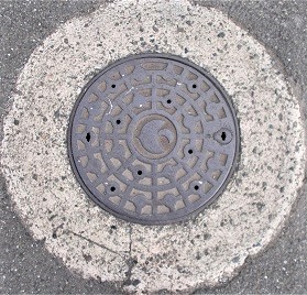 摂津市マンホール