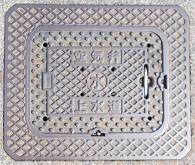 ��j����C��