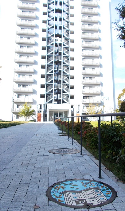 �t�q�s�s�@�\�}���z�[��