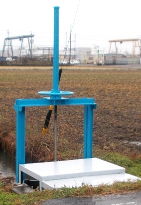 ���󒬐���