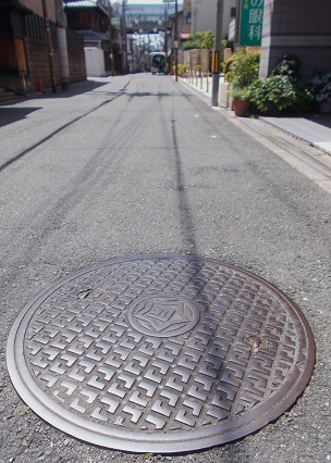 �哯�d�̓}���z�[��