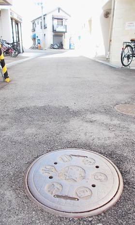 西宮市マンホール