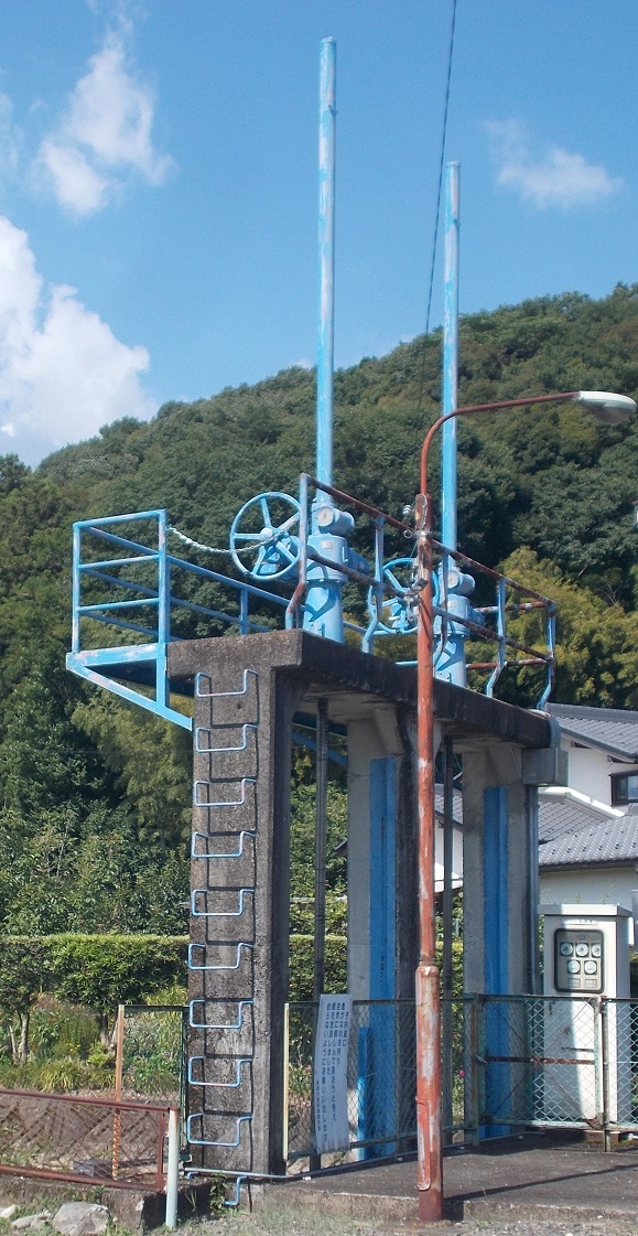 �{��������