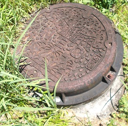 根尾村マンホール