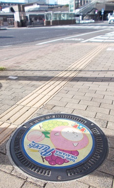 岡山市岡山シーガルズマンホール