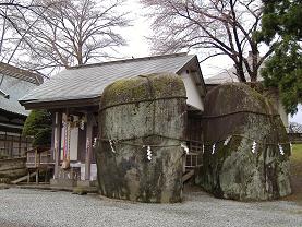 �O�c�ΐ_�Ђ̋S�̎�`��