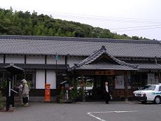 �i�q�n�z�w