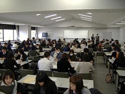 �u���̗l�q