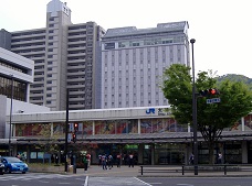 �i�q���C������Éw