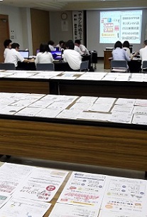 �u�t�E�g�c���F